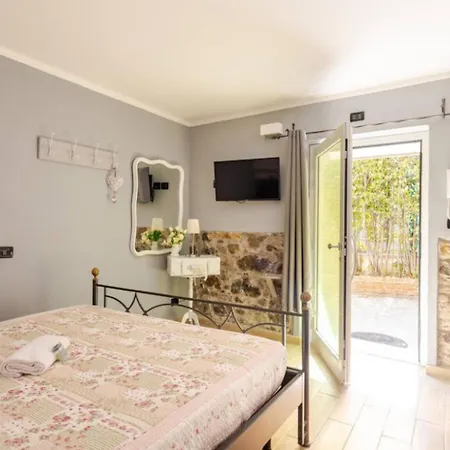 La Casetta Dei Sogni Casa Con Giardino E Parcheggio Privato Vicino Alle Cinque Terre La Spezia